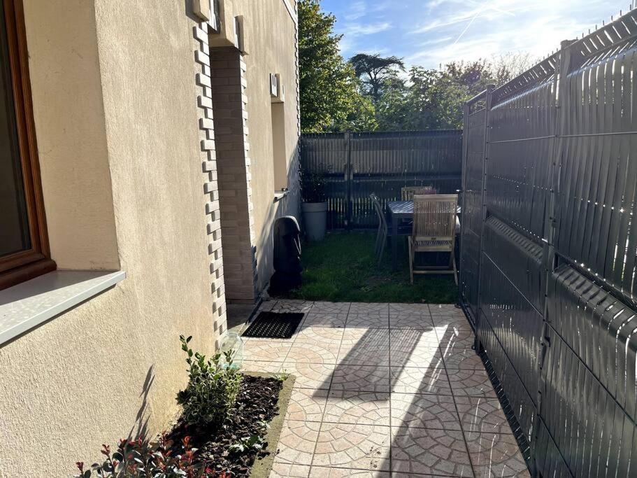 Petite Maison De Charme A 10 Minutes De Disney ! Montevrain Exterior photo